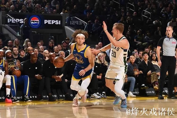 库里31+7+7力压字母哥34+10+5 勇士险胜雄鹿