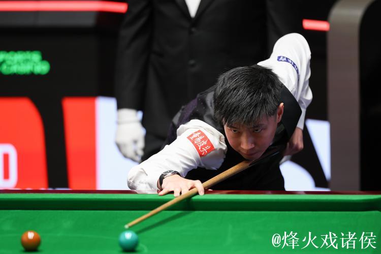 斯诺克英锦赛：赵心童6-1完胜龙泽煌 顺利挺进16强