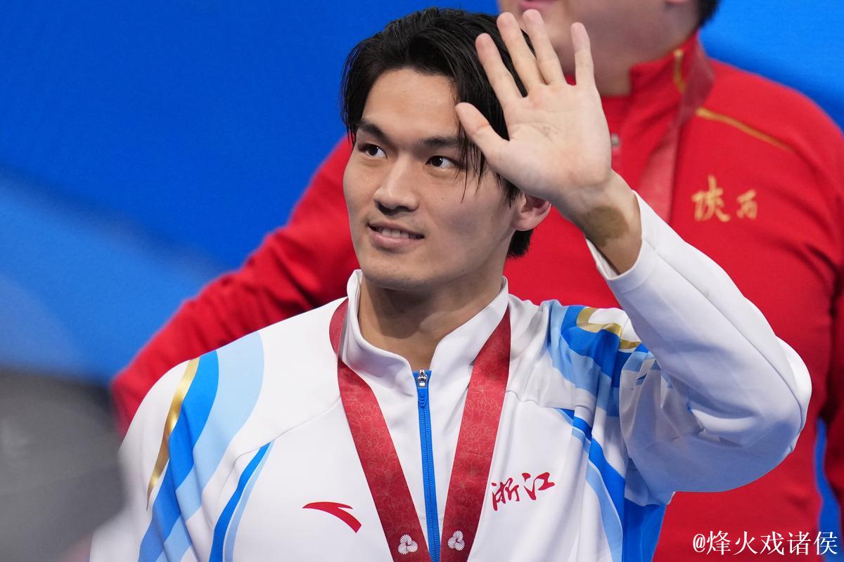 徐嘉余摘得全运会男子50米仰泳金牌 徐嘉余摘得全运会男子50米仰泳金牌